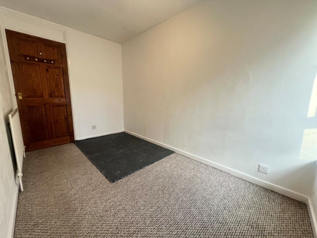 Additional property image - Highland Way, Redditch