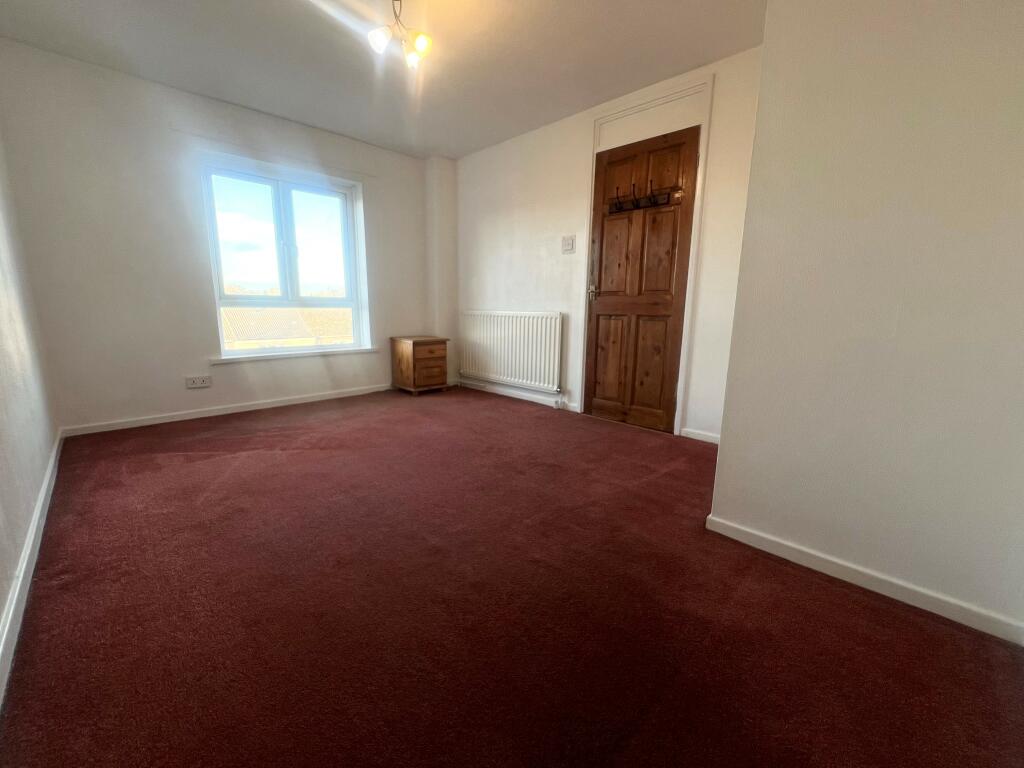 Additional property image - Highland Way, Redditch