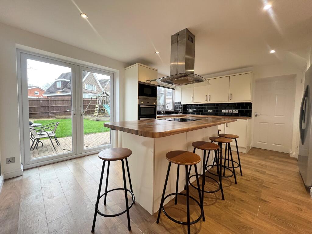 Additional property image - Alveston Close, Redditch