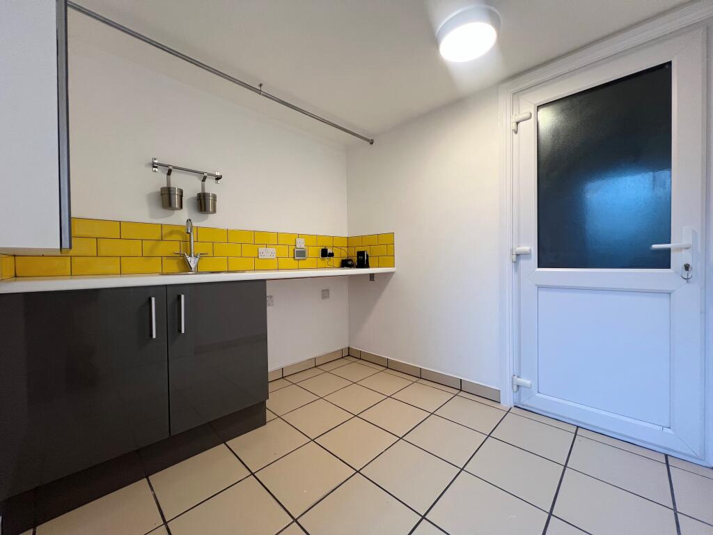Additional property image - Alveston Close, Redditch