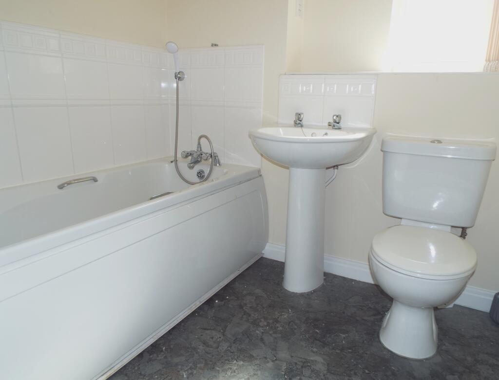 Additional property image - Hedgerow Close, Greenlands, Redditch