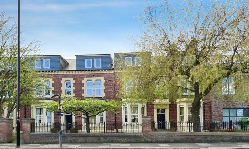 2 bedroom flat for sale in Osborne Road, Jesmond, Newcastle Upon Tyne, NE2