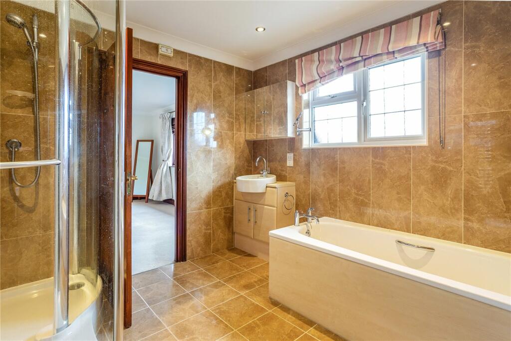 5 bedroom detached house for sale in Western Road, Newick, Lewes, East