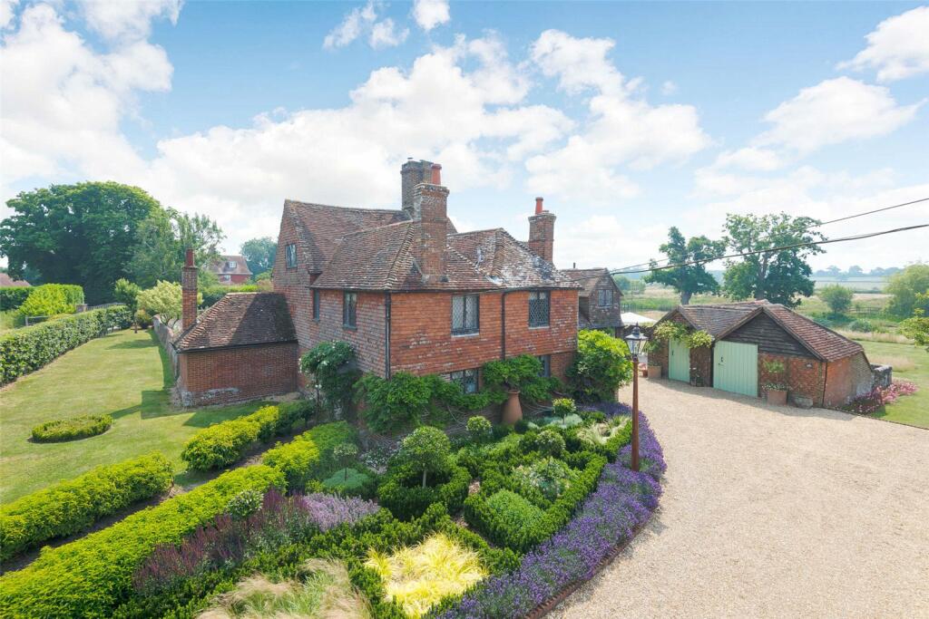 5 bedroom detached house for sale in Twineham Lane, Twineham, Haywards