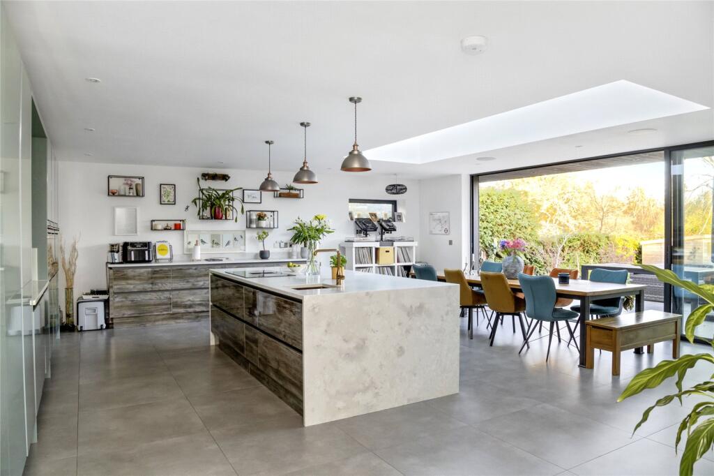 Additional property image - Shirleys, Ditchling, Hassocks, East Sussex, BN6