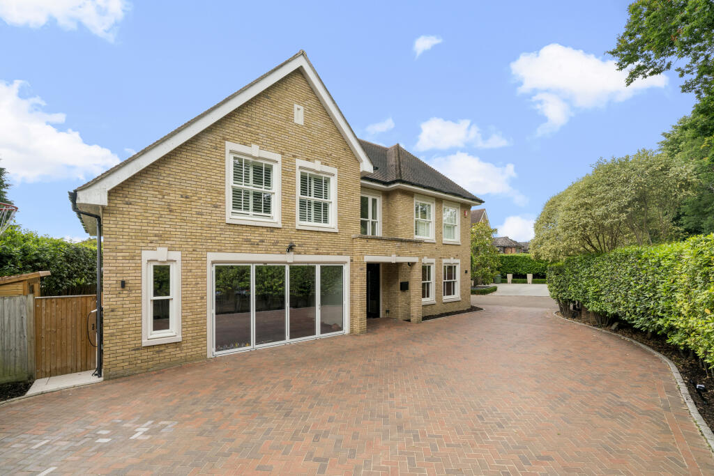Main image of property: Gainsborough Place, Cobham, Surrey, KT11