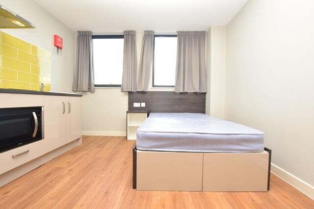 Main image of property: Sovereign House, 110 Queen Street, Sheffield, S1 2FP