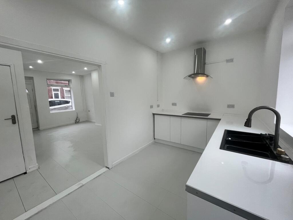 Main image of property: Sherwood Street, Chesterfield, S40