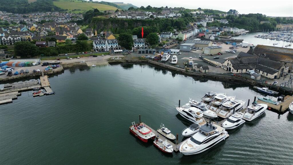4 bedroom semidetached house for sale in Barton Road, Hooe, Plymouth., PL9