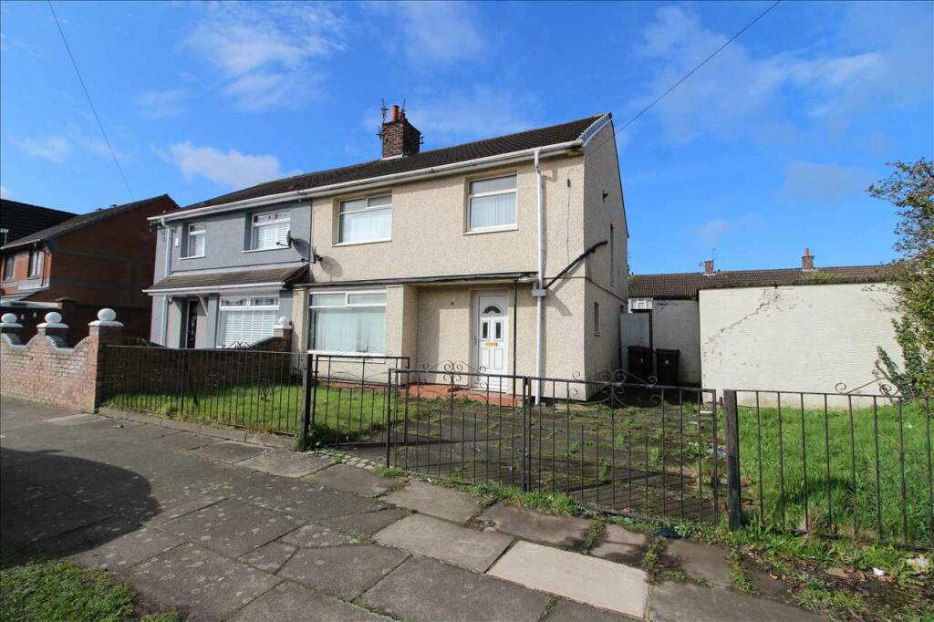 3 bedroom semidetached house for sale in Cawthorne Avenue, Kirkby, L32