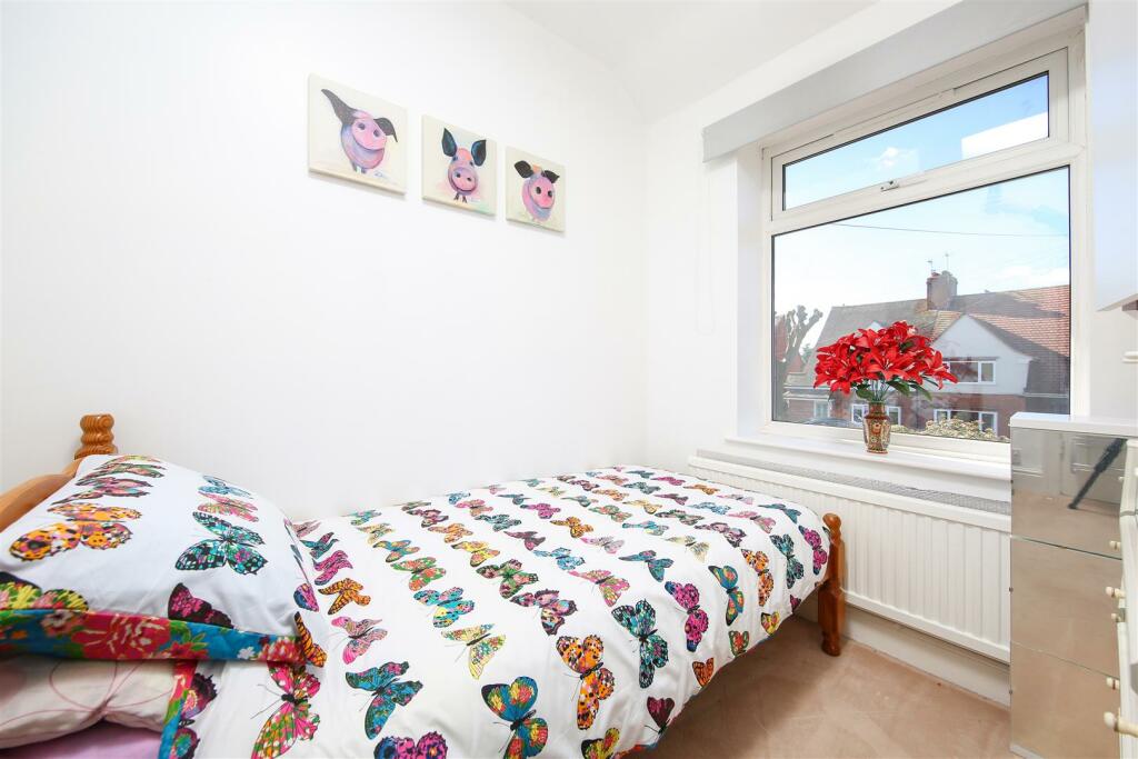 3 bedroom semidetached house for sale in Springfield Avenue, Ashgate