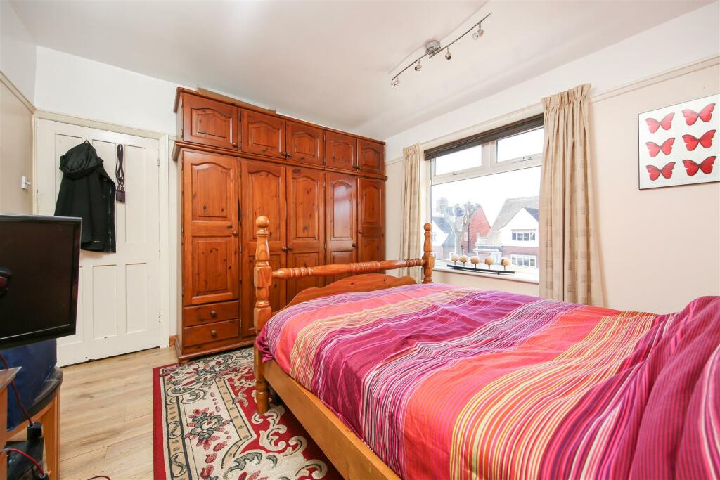 3 bedroom semidetached house for sale in Springfield Avenue, Ashgate