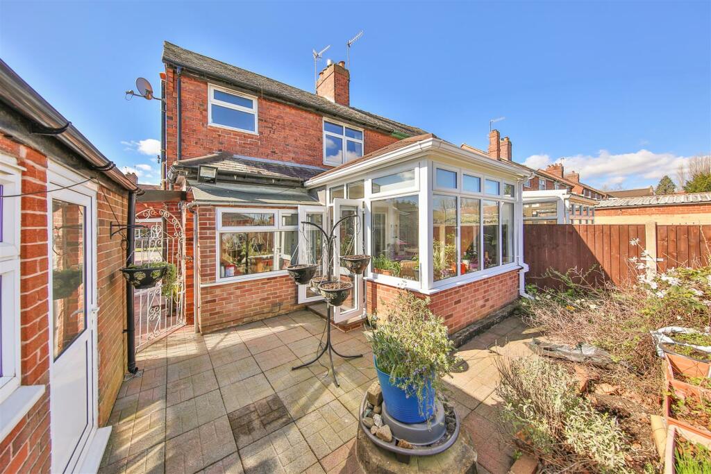 3 bedroom semidetached house for sale in Springfield Avenue, Ashgate