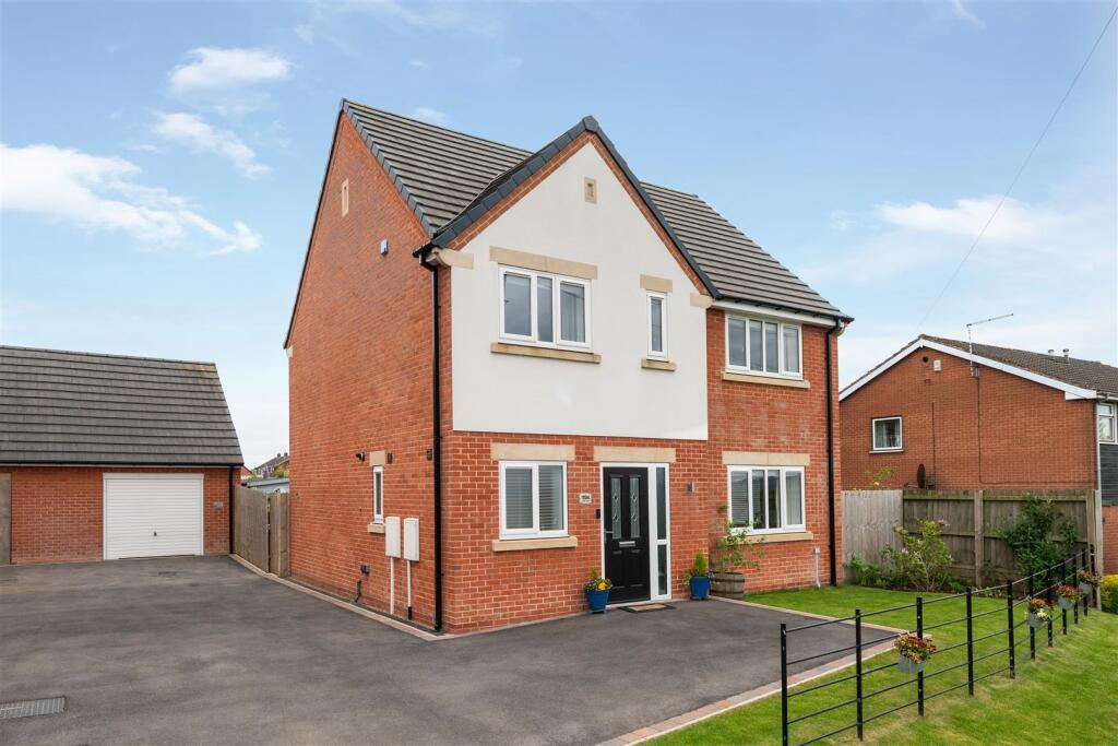 Main image of property: Locko Road, Lower Pilsley, Chesterfield, S45 8DS