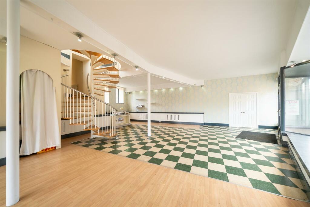 Additional property image - Matlock Green, Matlock