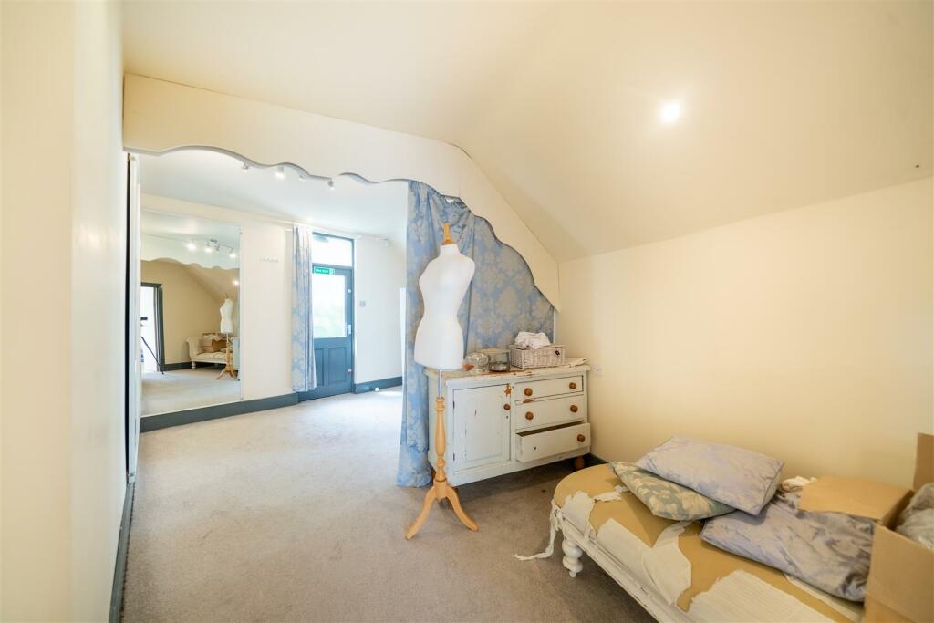 Additional property image - Matlock Green, Matlock