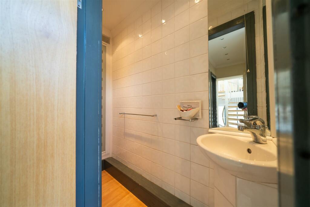 Additional property image - Matlock Green, Matlock