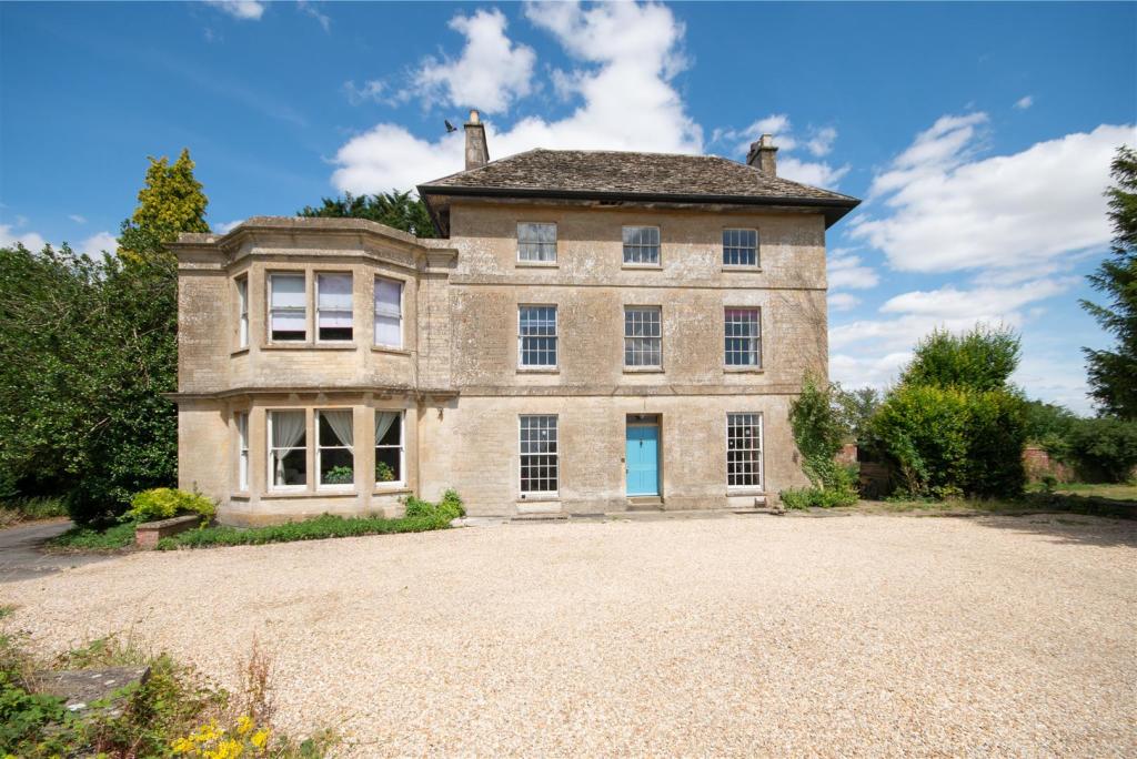 10 bedroom detached house for sale in Cranhams Lane, Cirencester, GL7