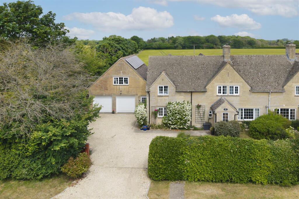 Main image of property: Marston Hill, Meysey Hampton