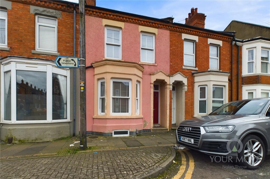 3 bedroom terraced house for sale in Adnitt Road, Abington, Northampton, NN1