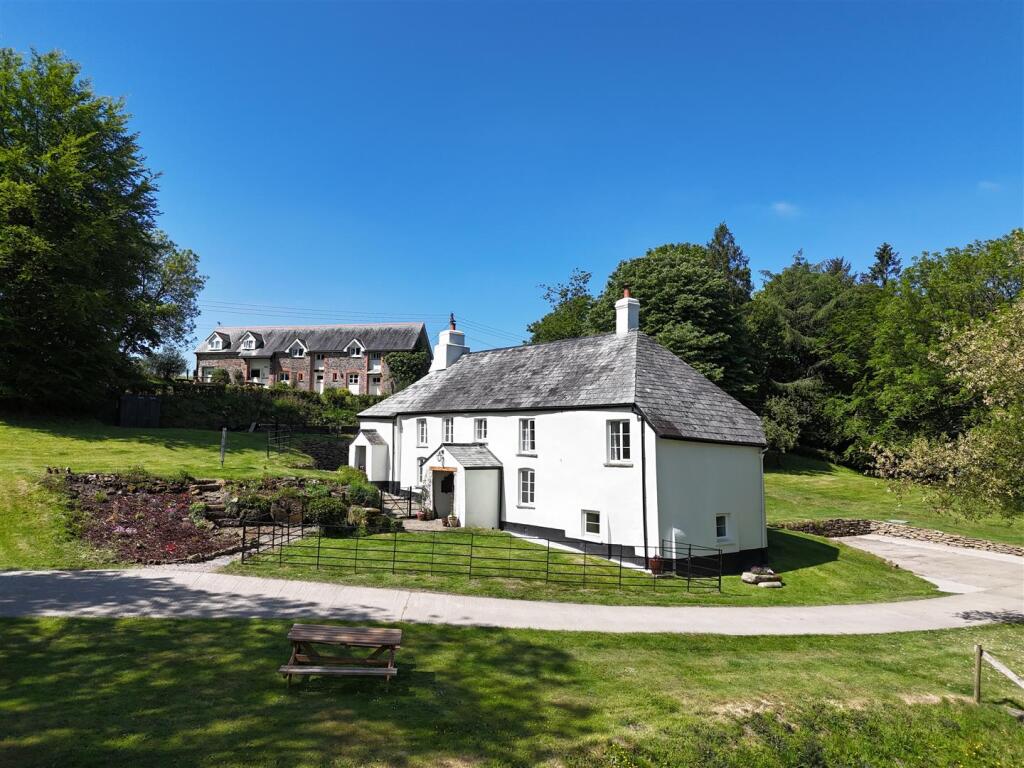Main image of property: Thornbury - Holsworthy - Devon