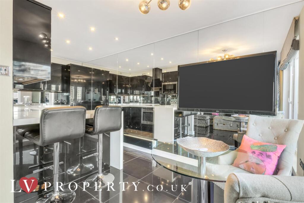 Additional property image - Royal Arch Apartments, The Mailbox