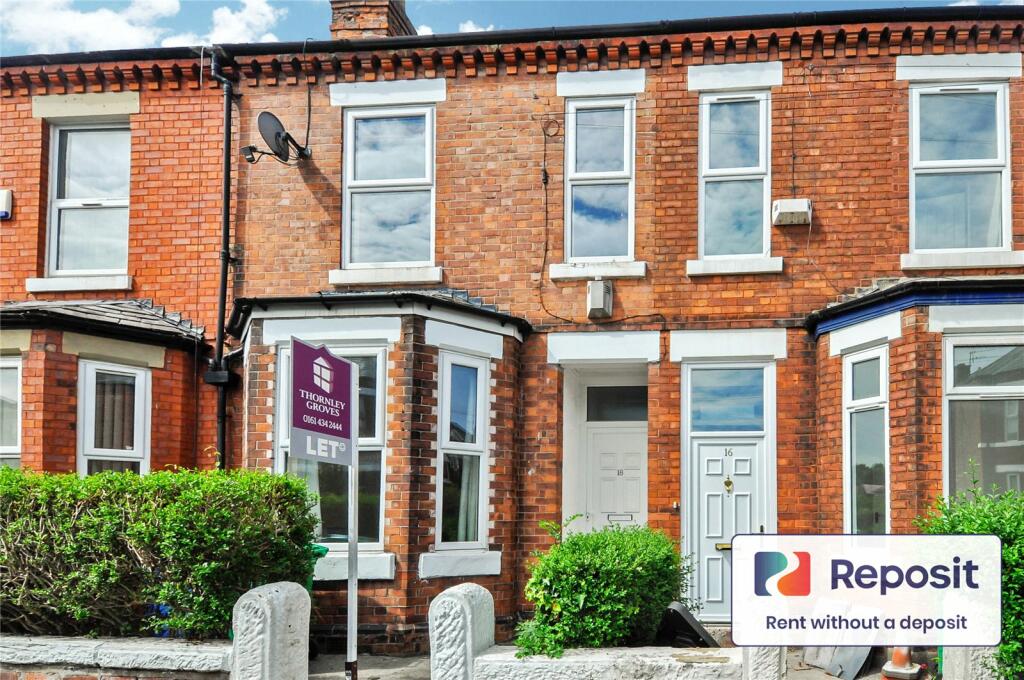 4 bedroom terraced house for rent in Hall Road, Manchester, M14