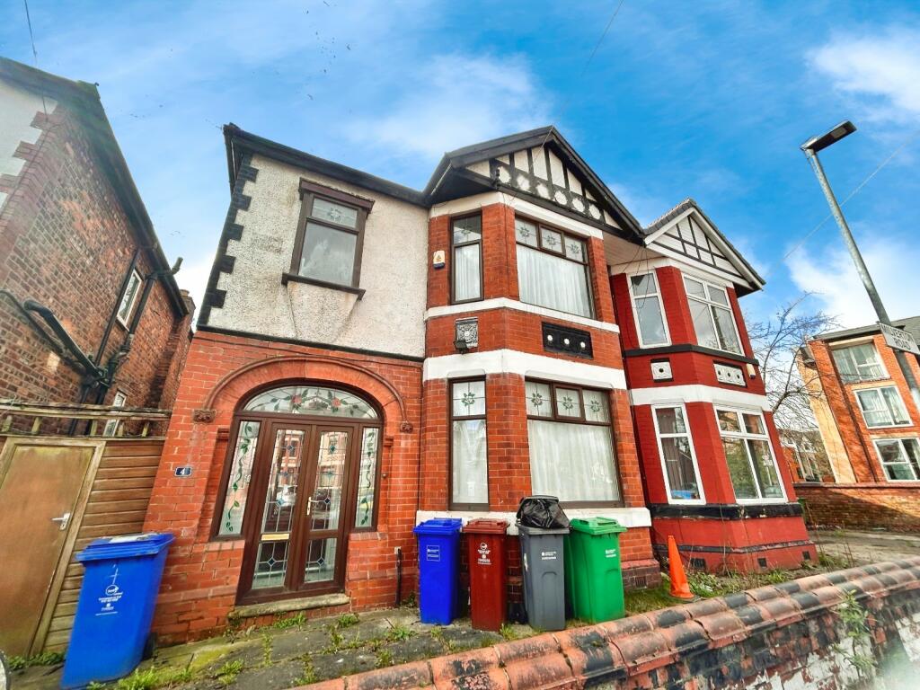 3 bedroom semi-detached house for rent in Milverton Road, Manchester, Greater Manchester, M14
