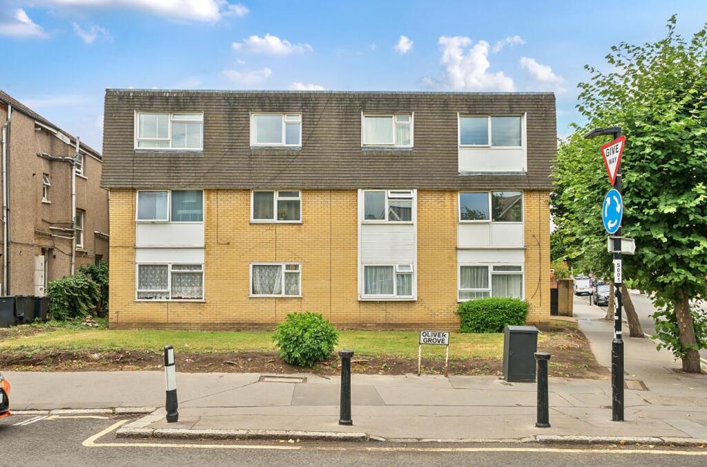 Main image of property: Holmesdale Road, London