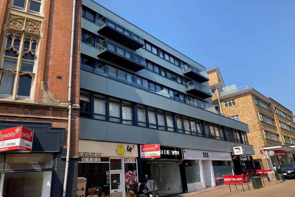 Studio flat for rent in Bournemouth, BH1