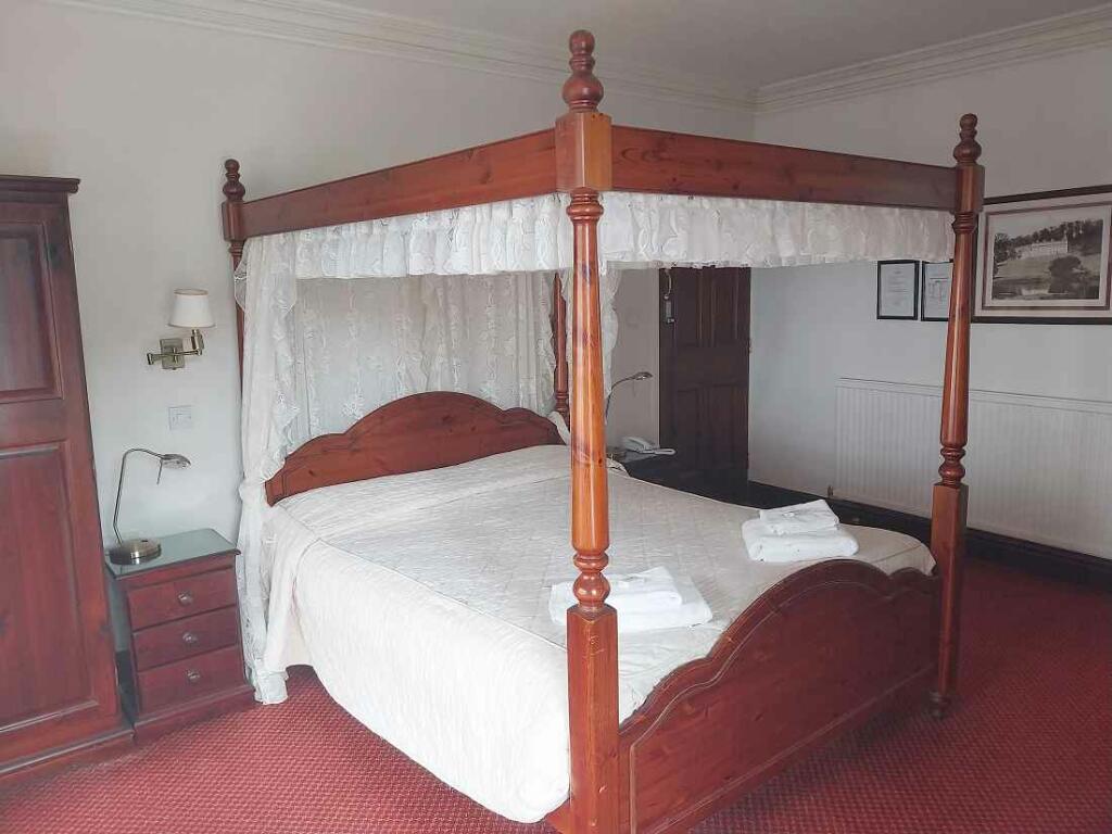 Additional property image - NW-424301 - Swan & Royal, Castle Street, Clitheroe BB7 2BX