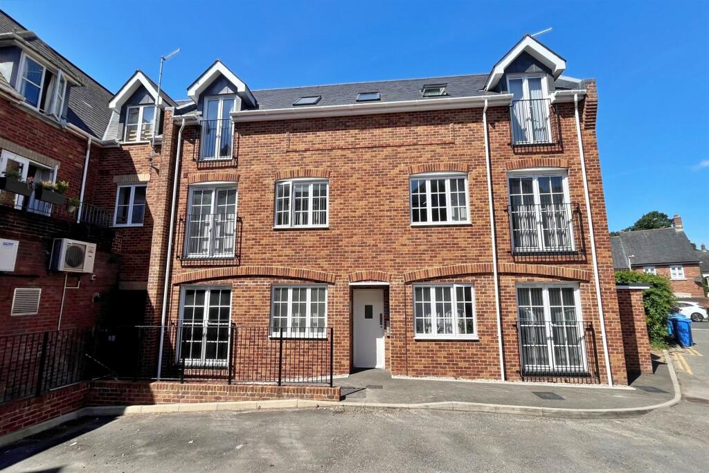Main image of property: Ashley Cross