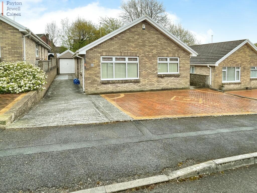 3 bedroom detached bungalow for sale in Springfield Gardens, Bridgend