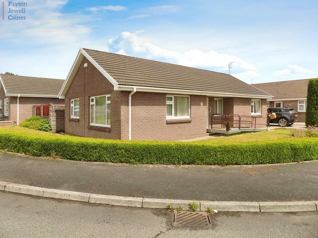 3 bedroom detached bungalow for sale in Springfield Gardens, Bridgend