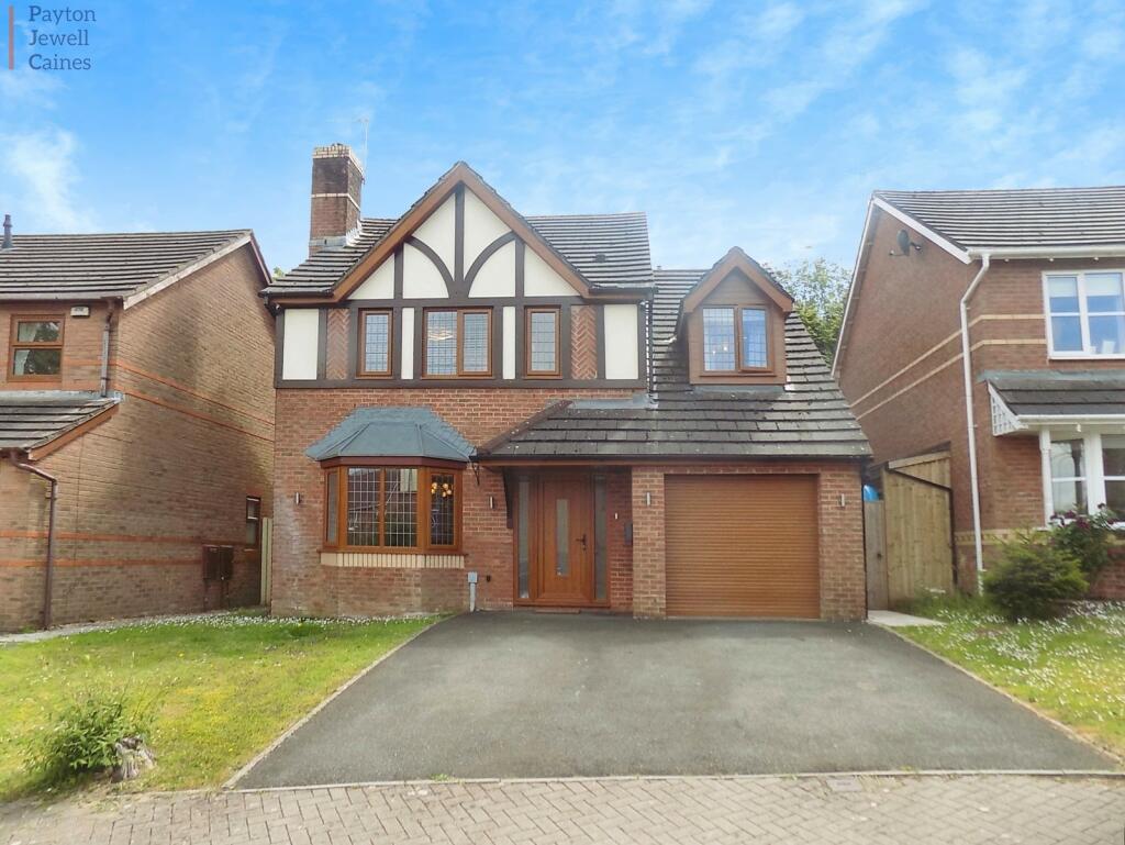 4 bedroom detached house for sale in Derwen Las, Broadlands, Bridgend