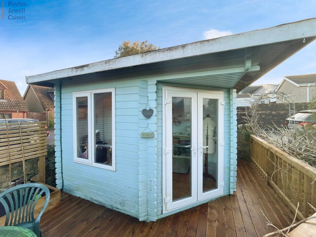 Additional property image - Pen-yr-heol, Pen-y-fai, Bridgend County. CF31 4ND