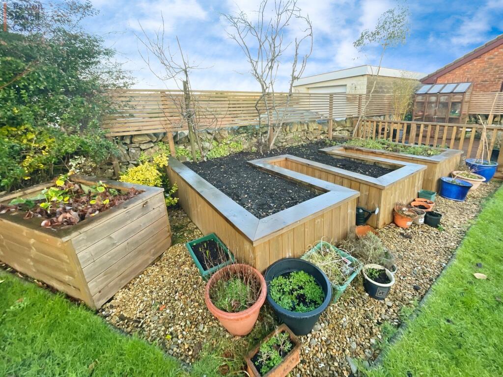 Additional property image - Pen-yr-heol, Pen-y-fai, Bridgend County. CF31 4ND