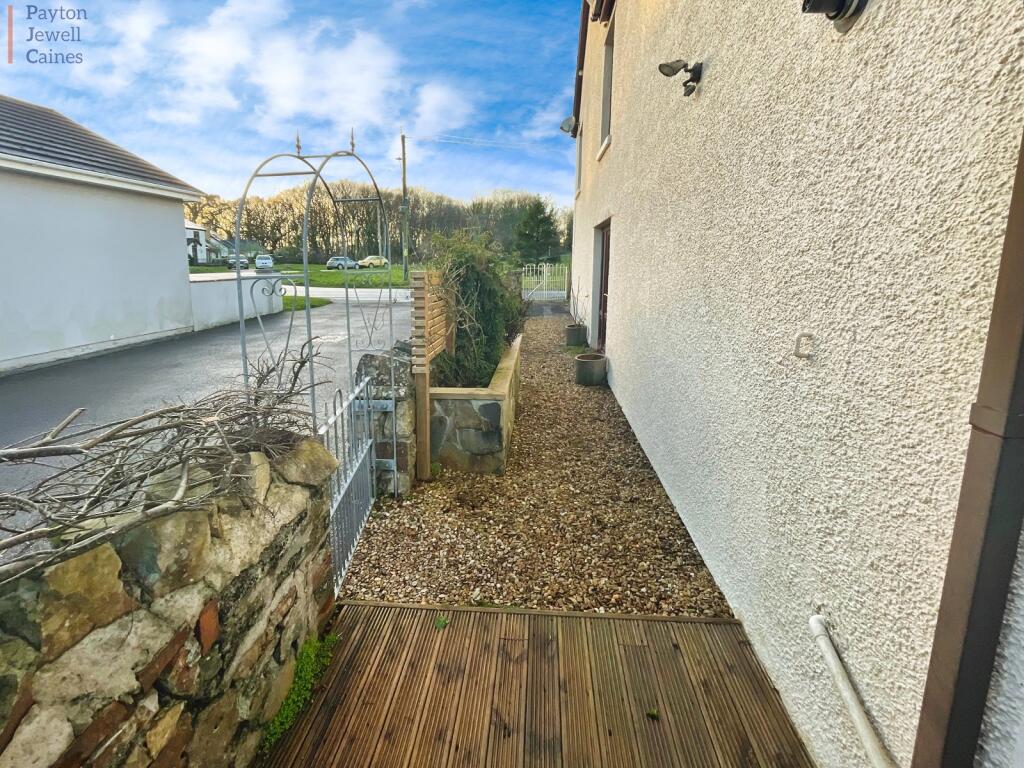 Additional property image - Pen-yr-heol, Pen-y-fai, Bridgend County. CF31 4ND