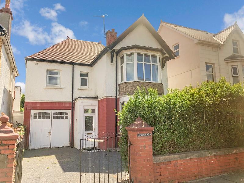 4 bedroom detached house for sale in Inglewood Victoria Avenue