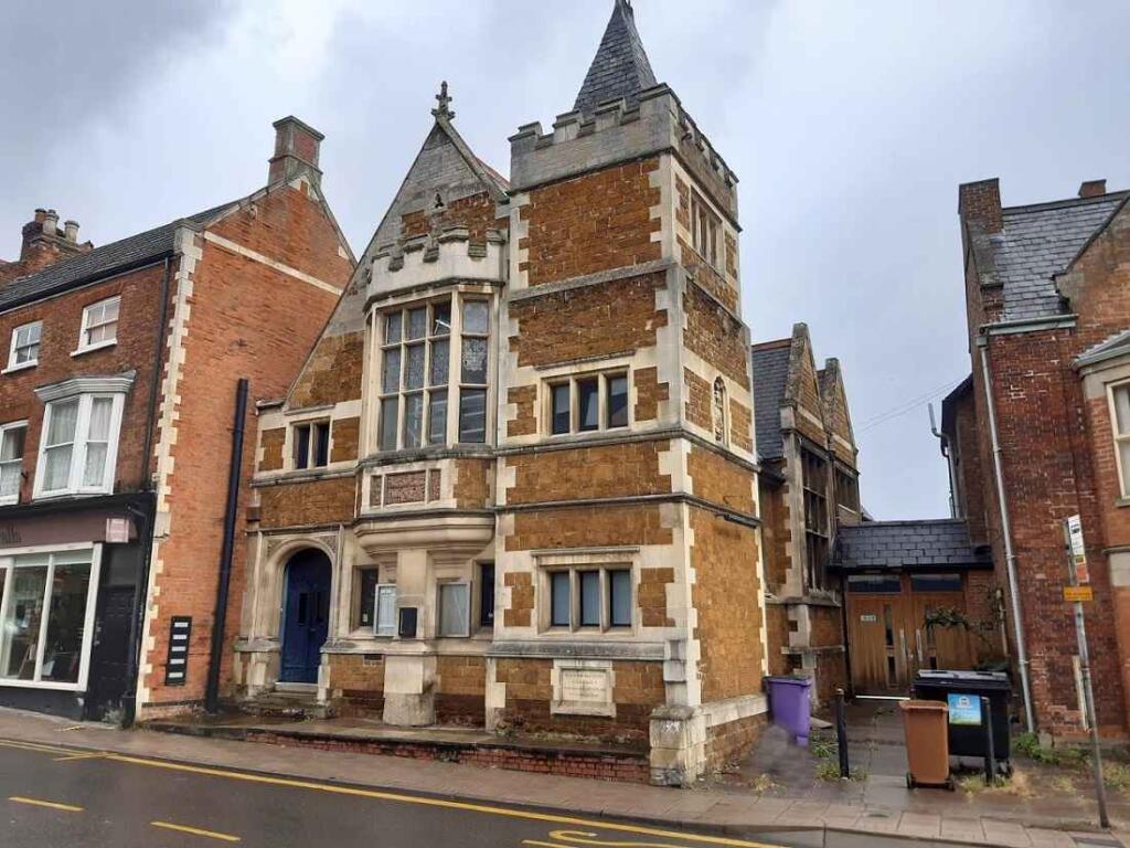 Main image of property: M-327998 - Colles Hall, (Prev. Crafty Slice), Melton Mowbray LE13 1AE