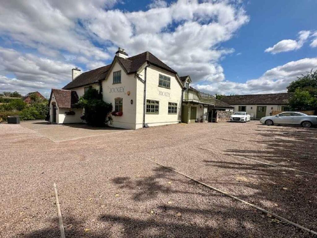 Main image of property: M-528899 - Jockey Inn, Baughton, Nr Pershore WR8 9DQ