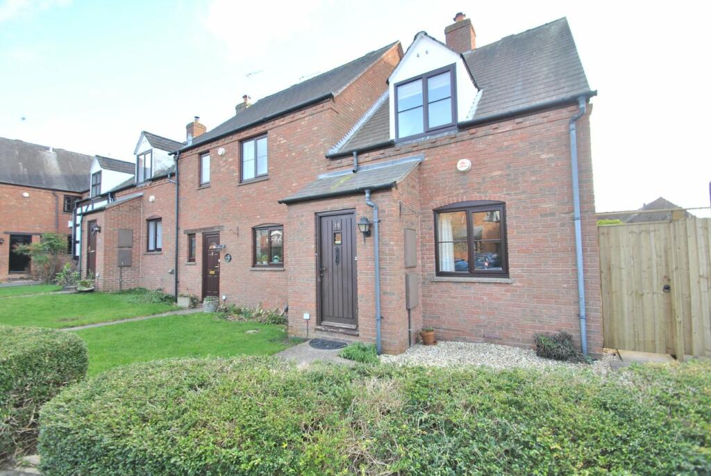 2 bedroom end of terrace house for sale in Furlong Lane, Cleeve
