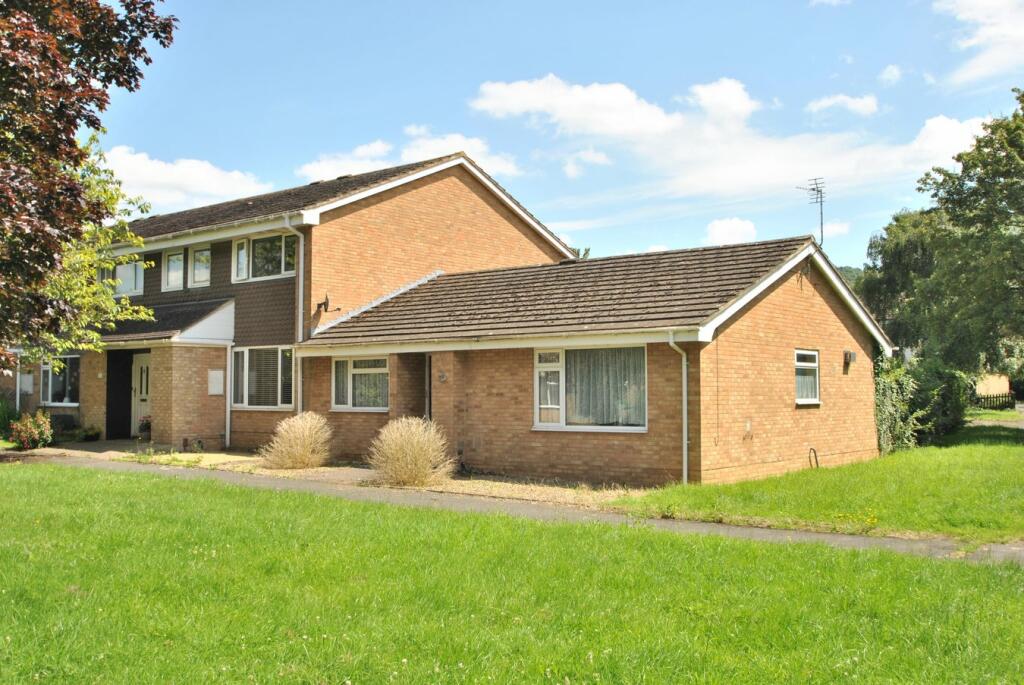 Main image of property: Oldacre Drive, Bishops Cleeve, Cheltenham, GL52