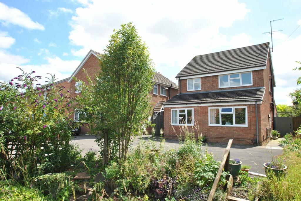 Main image of property: Pecked Lane, Bishops Cleeve, Cheltenham, GL52