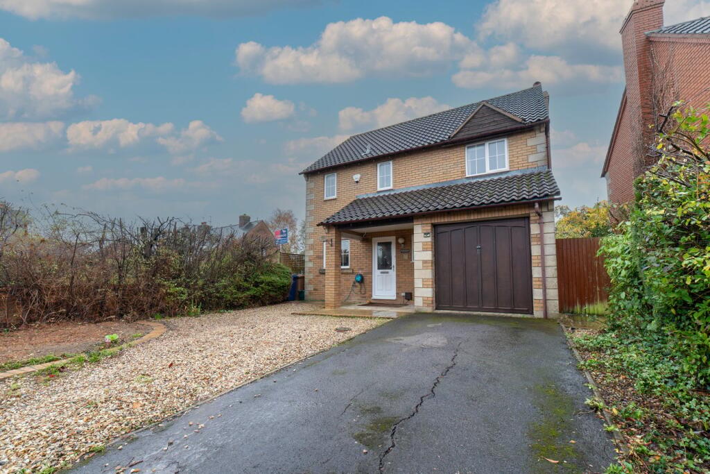 Main image of property: Kingsclere Drive, Bishops Cleeve, Cheltenham, GL52
