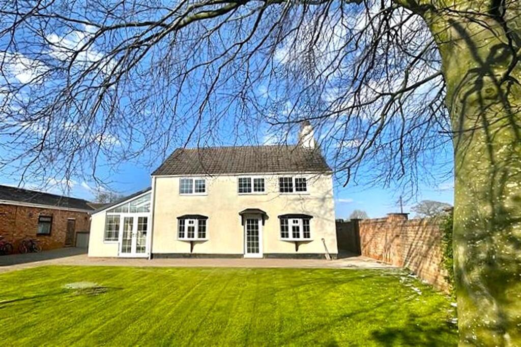 Main image of property: Tarporley Road, Stretton, Warrington