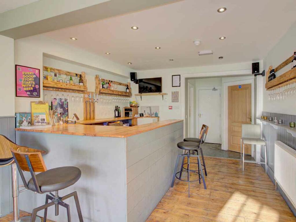 Additional property image - W-421071 - Richmond Arms, 7 Richmond Place, Bath BA1 5PZ