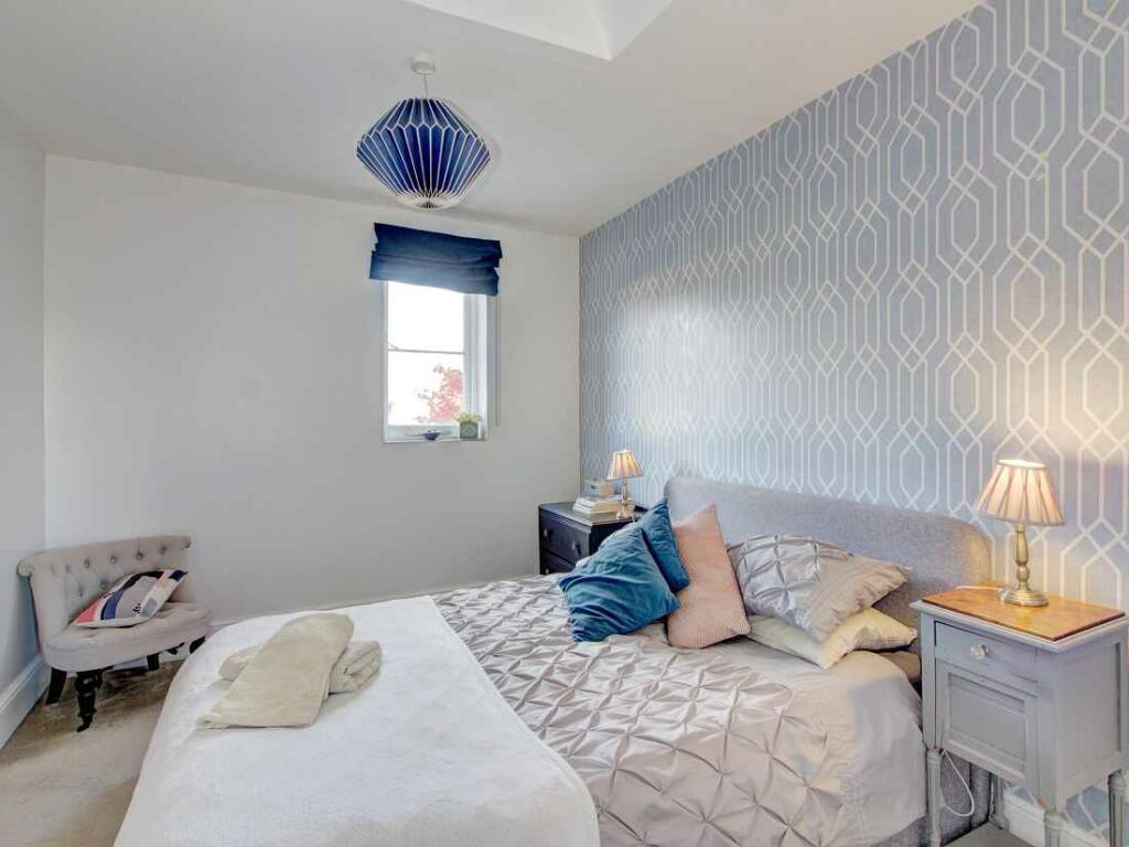 Additional property image - W-421071 - Richmond Arms, 7 Richmond Place, Bath BA1 5PZ