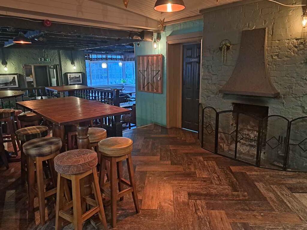 Additional property image - W-521265 - Star Inn, 13 Bank Place, Pill BS20 0AQ