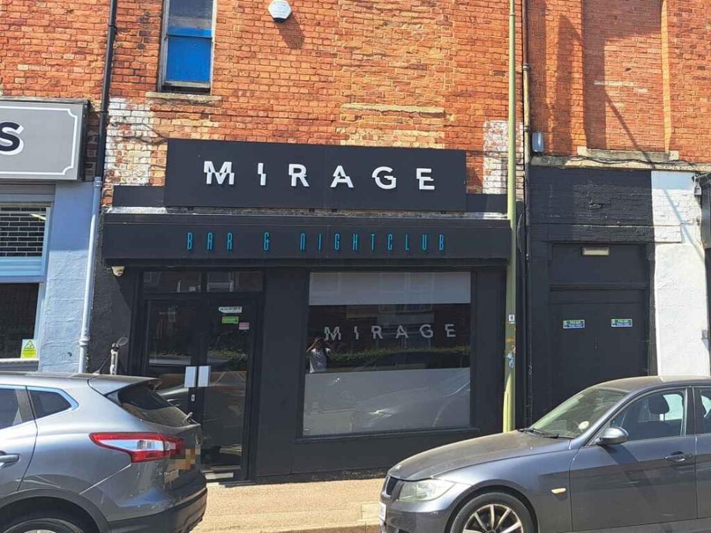Main image of property: W-521575 - Mirage, 47 Broad Street, Banbury OX16 5BT